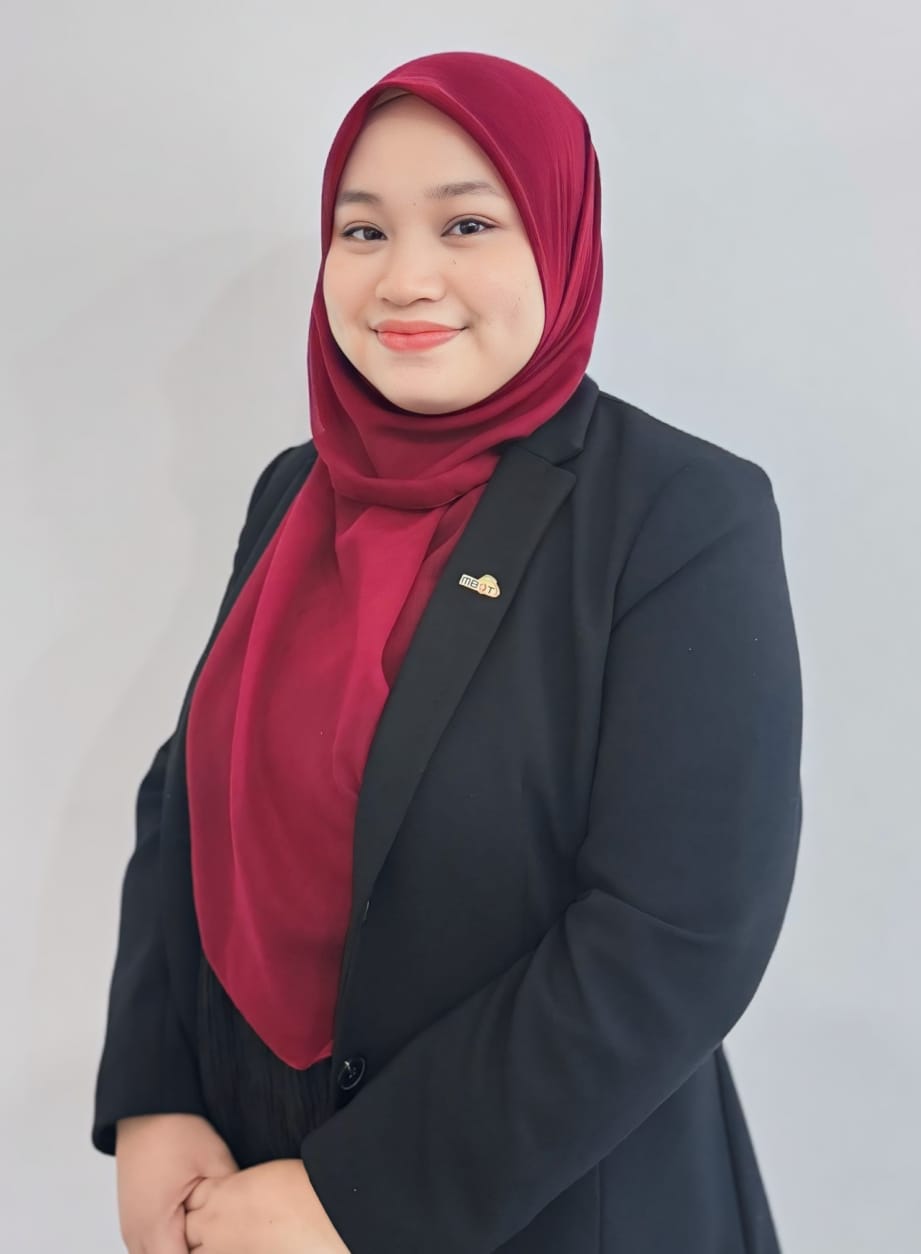 aina.jpg